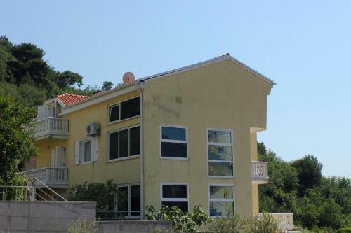 Apartment Slano 3183e