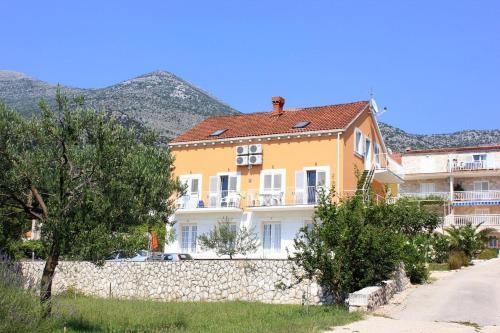 Apartment Slano 3184c