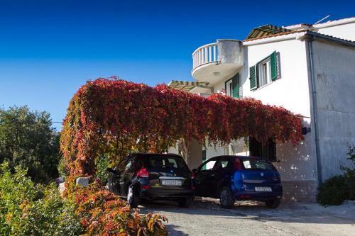Apartments With A Parking Space Slatine (Ciovo) - 13922