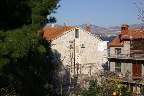 Apartment Slatine 4294a