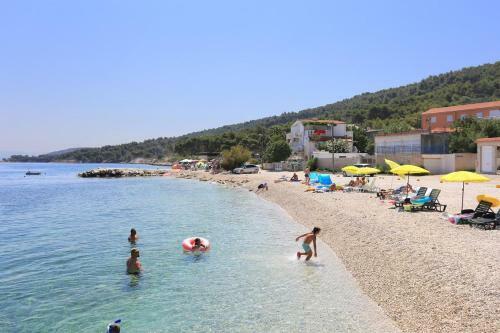 Apartment Slatine 14541d