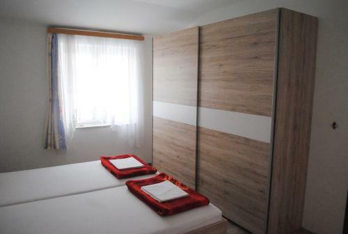 Jadranovo One-bedroom Apartment 1