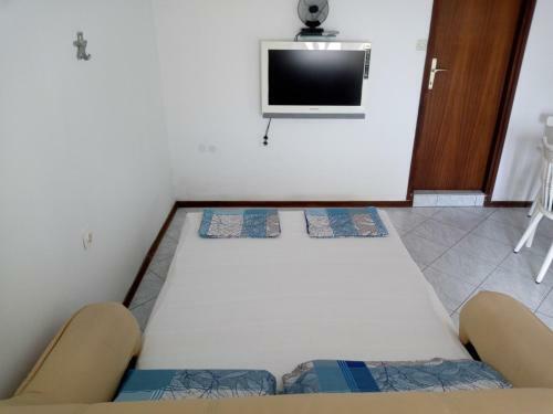 Apartment In Smrika 14264