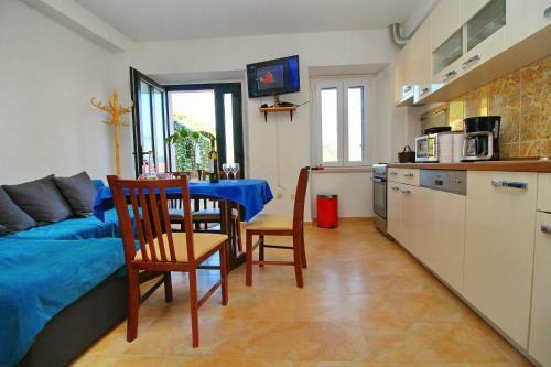Apartment Mambo