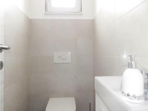 Five-bedroom Holiday Home In Solin