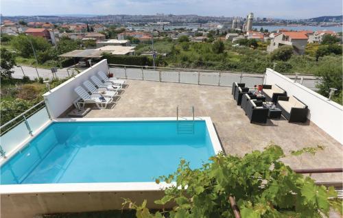 One-bedroom Apartment In Solin