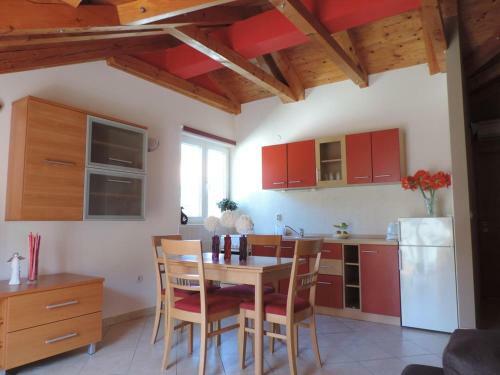 Apartment Zaton Mali 12120a