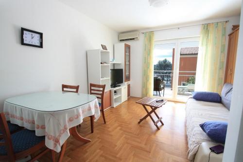 Apartment In Crikvenica 5623