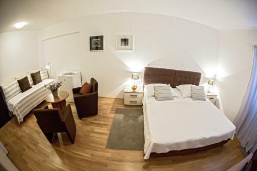 Hostal Rooms Margarita