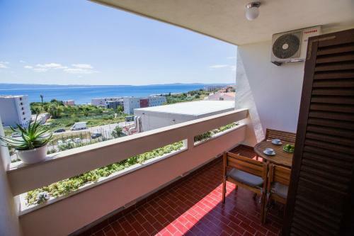 Grand View Apartments