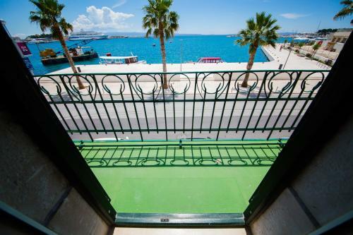 Apartment Sea View Obala Trumbi?a