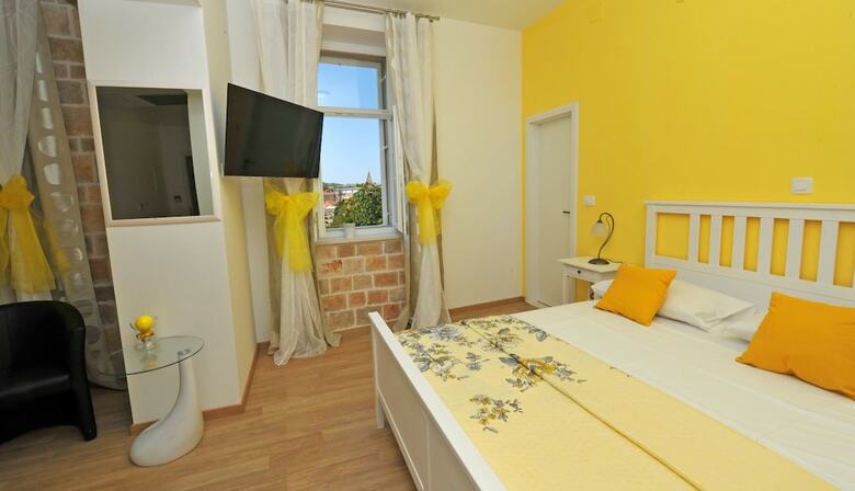 Hostal Luxury Rooms Nirvana