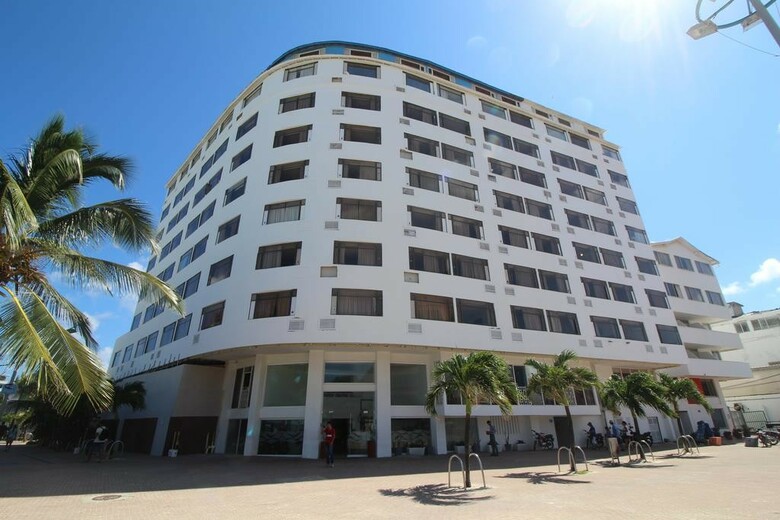 Hotel On Vacation Blue Tone