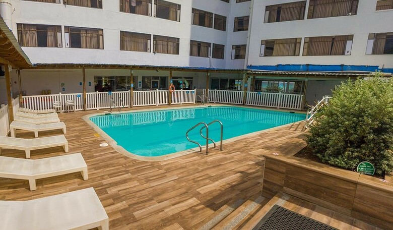 Hotel On Vacation Blue Tone