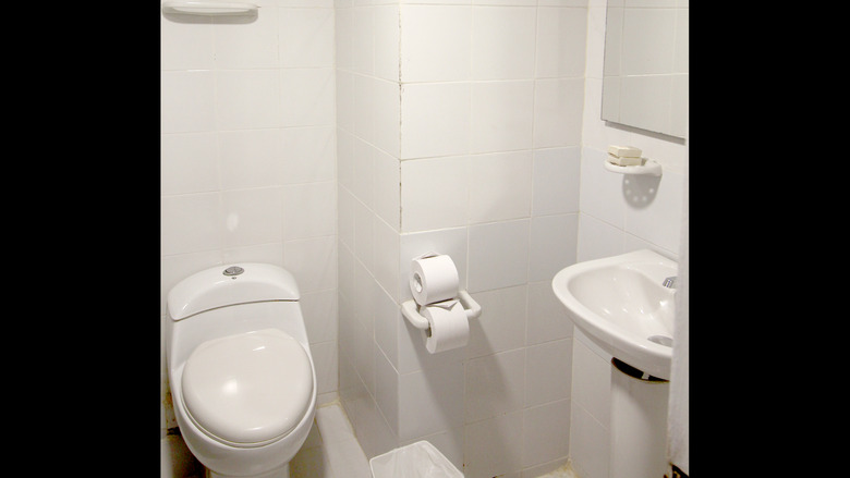 Hotel On Vacation Blue Tone