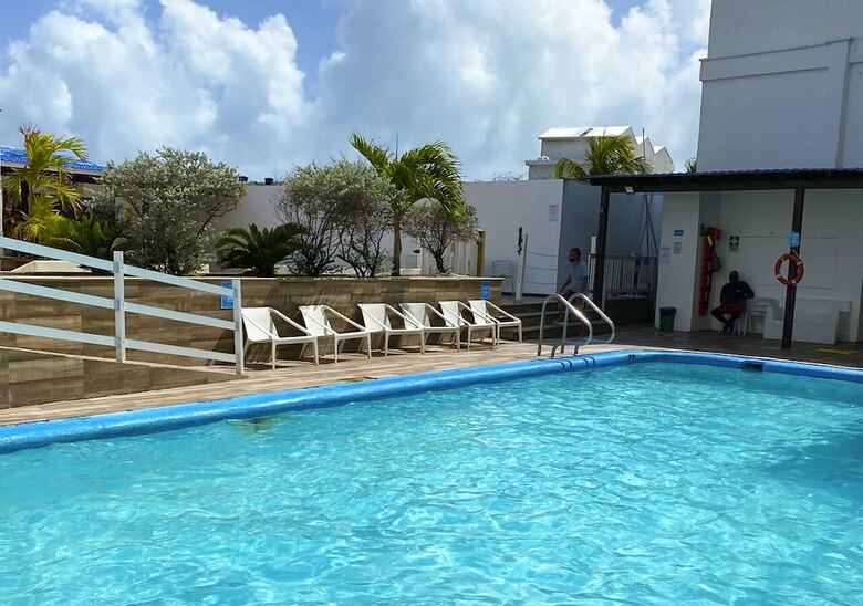 Hotel On Vacation Blue Tone