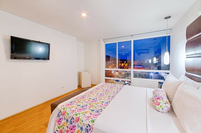 Hotel Metropolis Plaza Cali