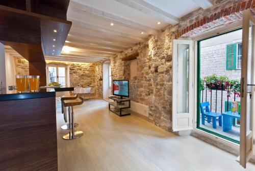 Luxury San Giovanni Apartment 2