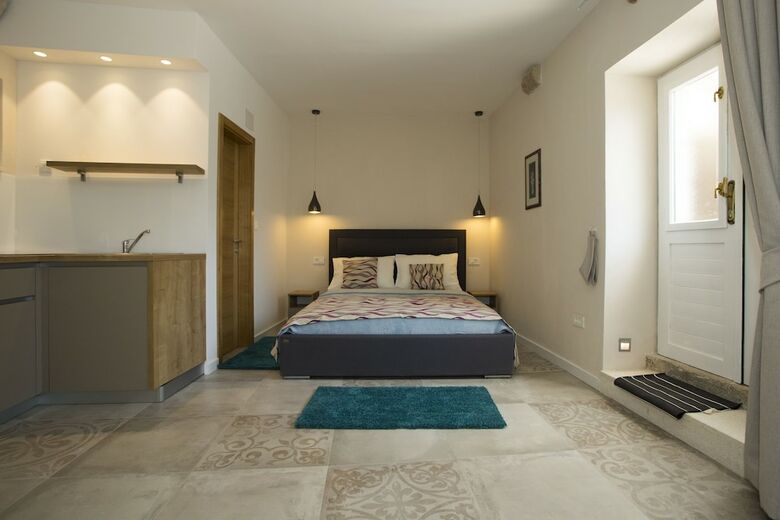 Hostal Situs Residence