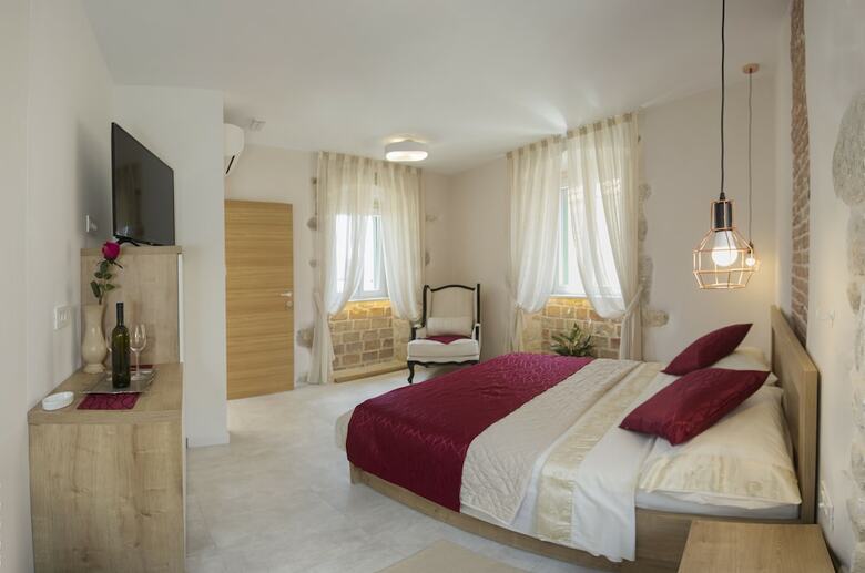 Hostal Situs Residence