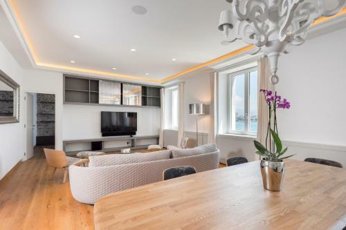Luxurious Riva Dalmatia Apartments