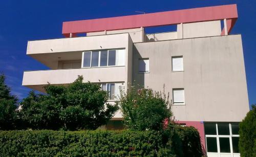 Apartments With A Parking Space Split - 8681