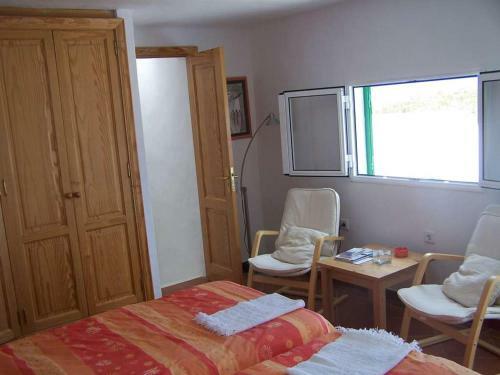 Uga Villa Sleeps 2 Pool Wifi T691620