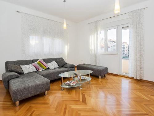 Apartments With Wifi Split - 11255