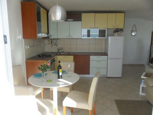 Hostal Apartments & Room Paula
