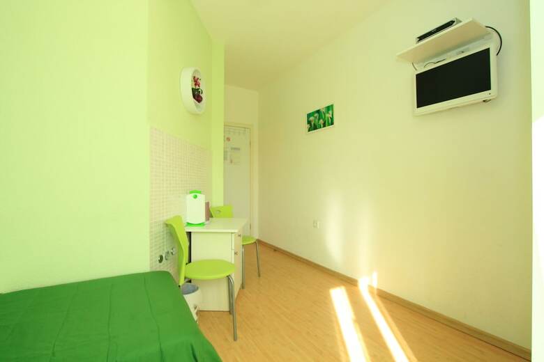 Hostal Nirvana Rooms Split