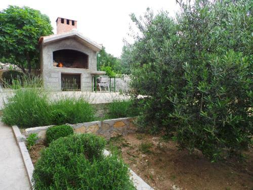 Holiday Home In Maslenica 8102