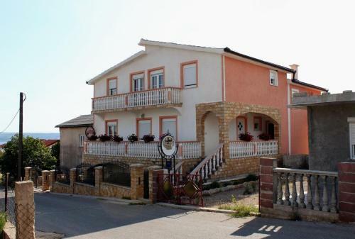 Apartment Maslenica 6572b