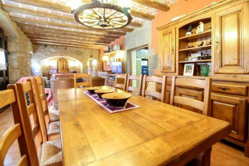 Sistach Rentals Casa Colomers