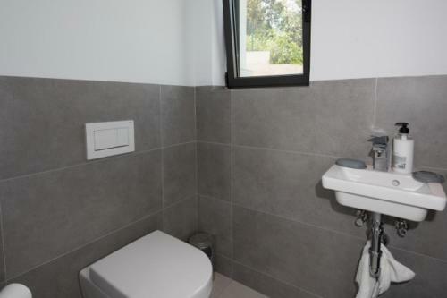 Esclanya Villa Sleeps 8 Pool Air Con Wifi