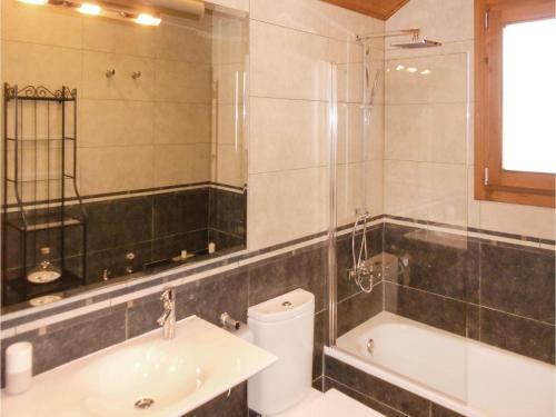 Four-bedroom Holiday Home In S. Cebria de Vallalta