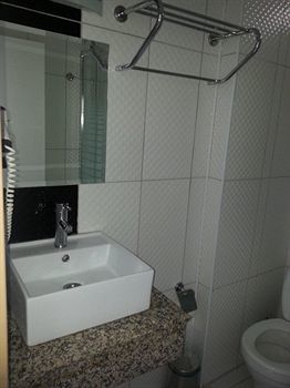 Lara Atalla Hotel