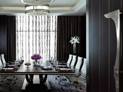Hotel Dusit Thani Abu Dhabi