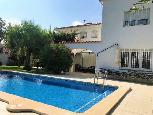 Villa 50m From The Beach In Cambrils
