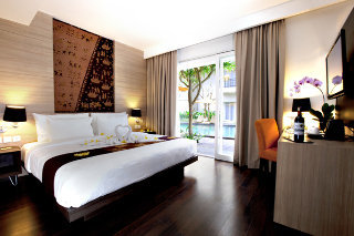 B Hotel