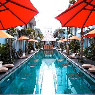 B Hotel