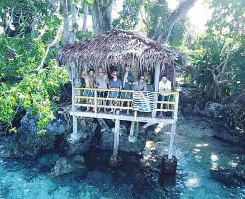 Hotel Hideaway Paradise Beach Bungalows