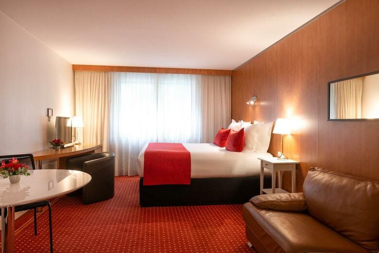 Hotel Quality Suites Bordeaux Aeropo