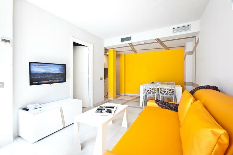 Ryans Ibiza Apartments - Adults Only