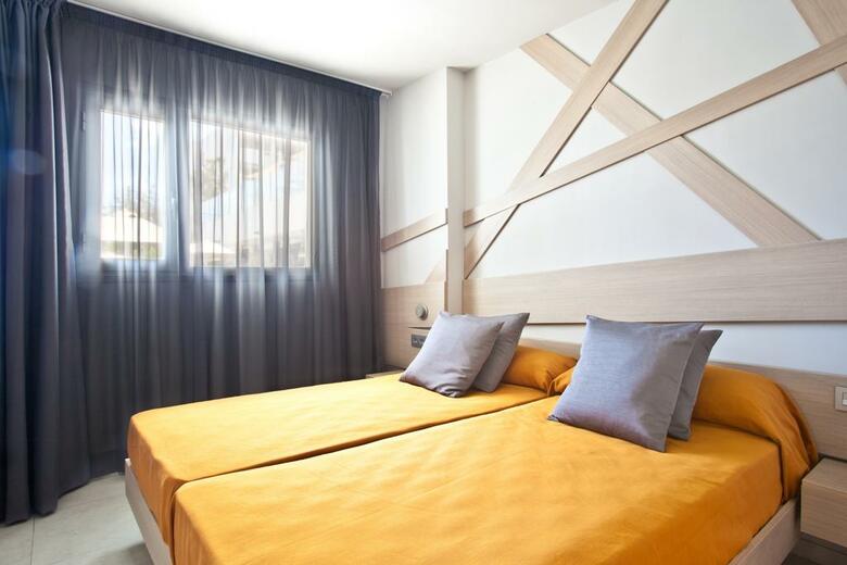 Ryans Ibiza Apartments - Adults Only