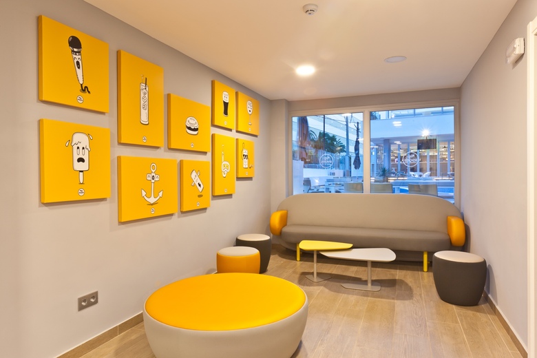 Ryans Ibiza Apartments - Adults Only