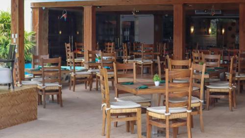 Hotel Rancho Guacamayos