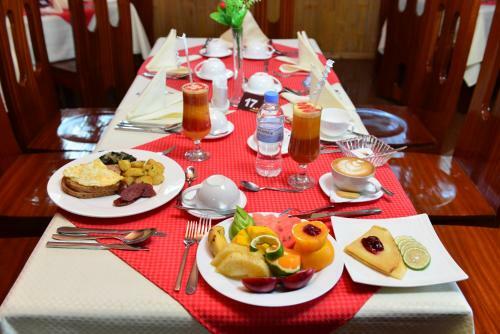 Hostal B.maurice Guest House