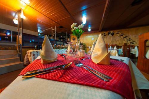 Hostal B.maurice Guest House