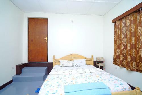 Bed & Breakfast Feel At Home