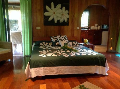 Hostal Taoahere Beach House